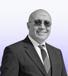 أيمن راشد